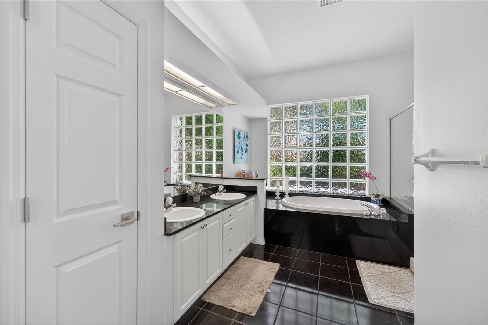 Image 37 of 85 For 8712 Tantallon Circle