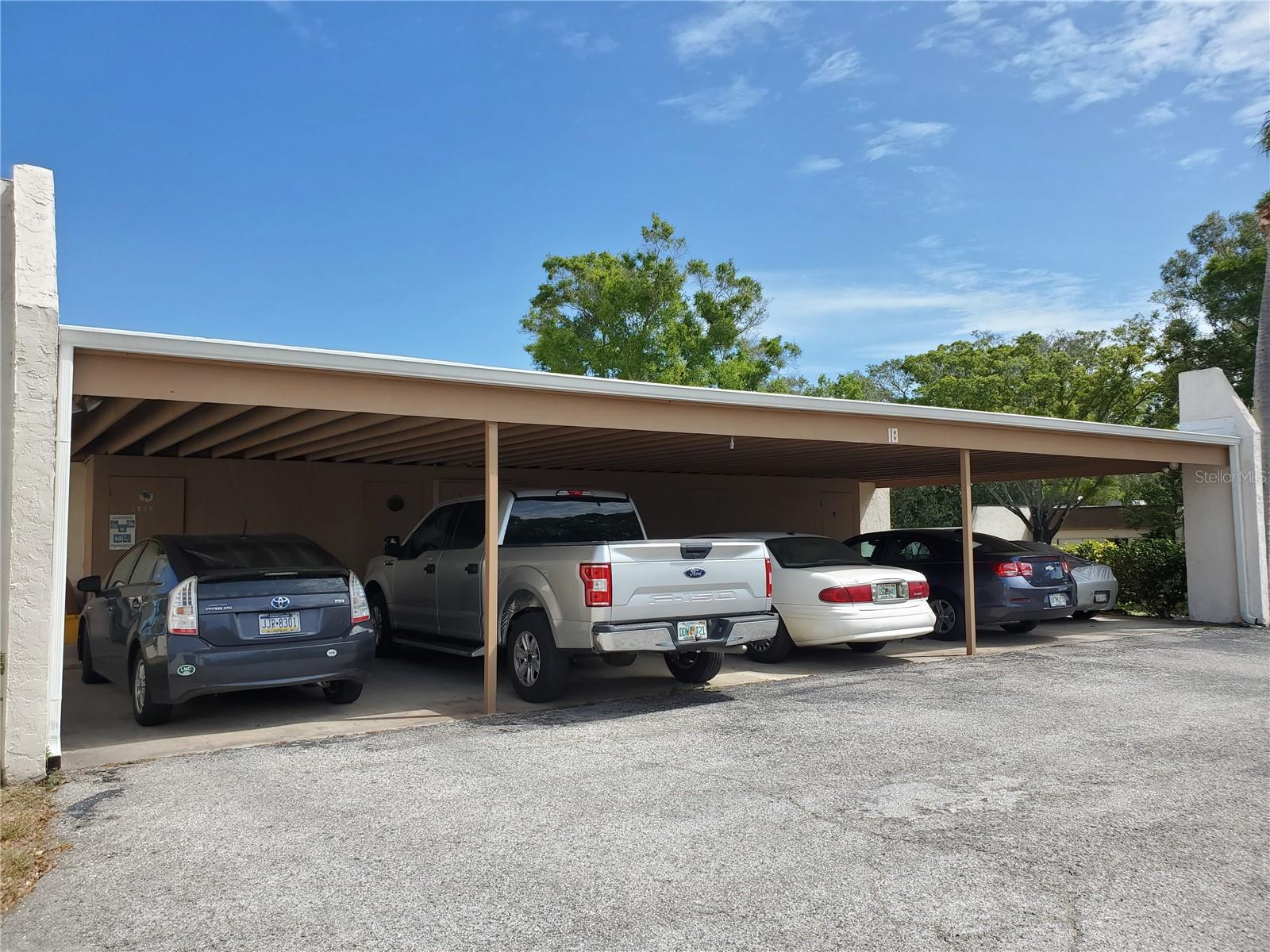 Image 16 of 24 For 1400 Arrowhead Circle W