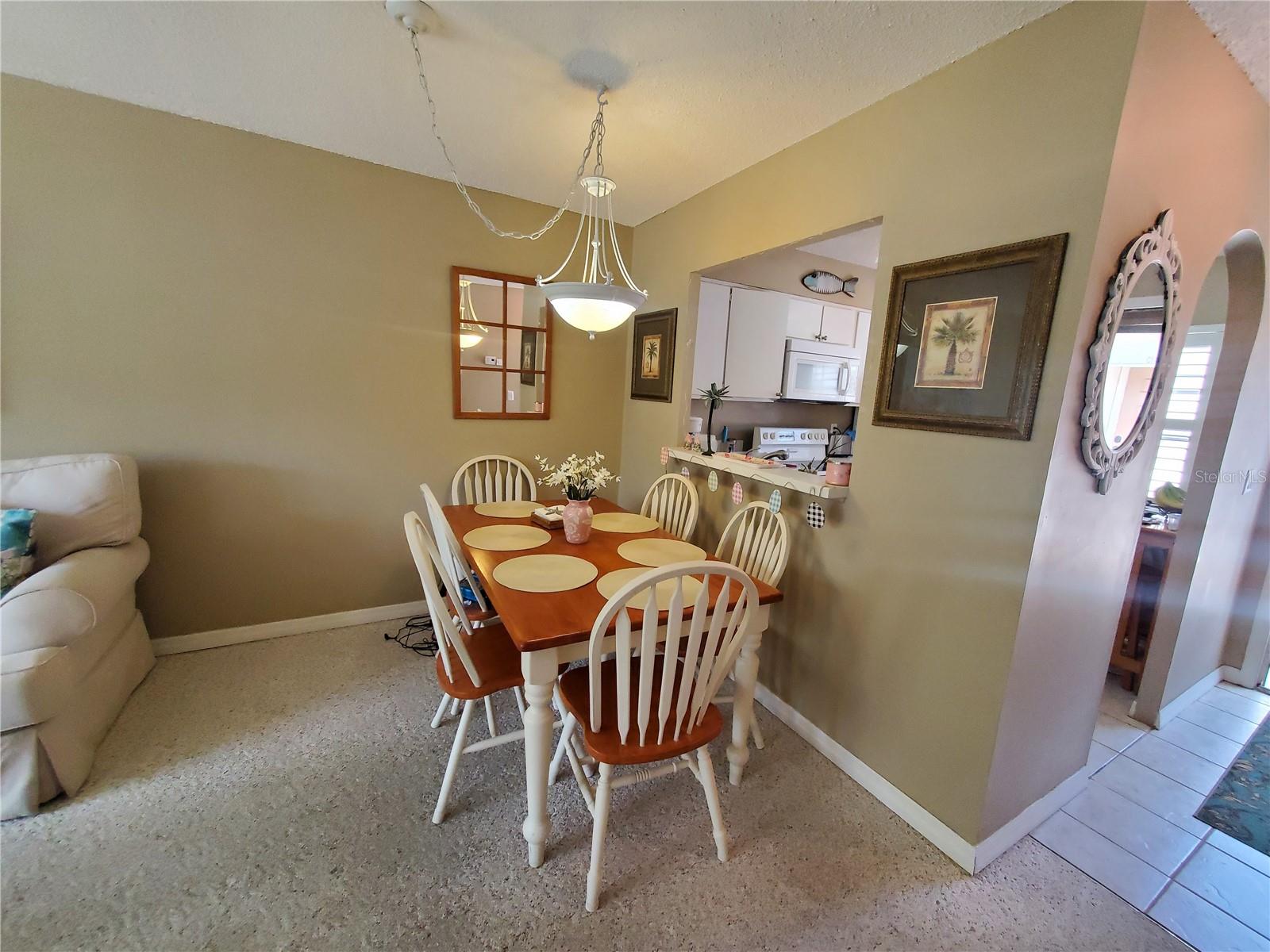 Image 5 of 24 For 1400 Arrowhead Circle W