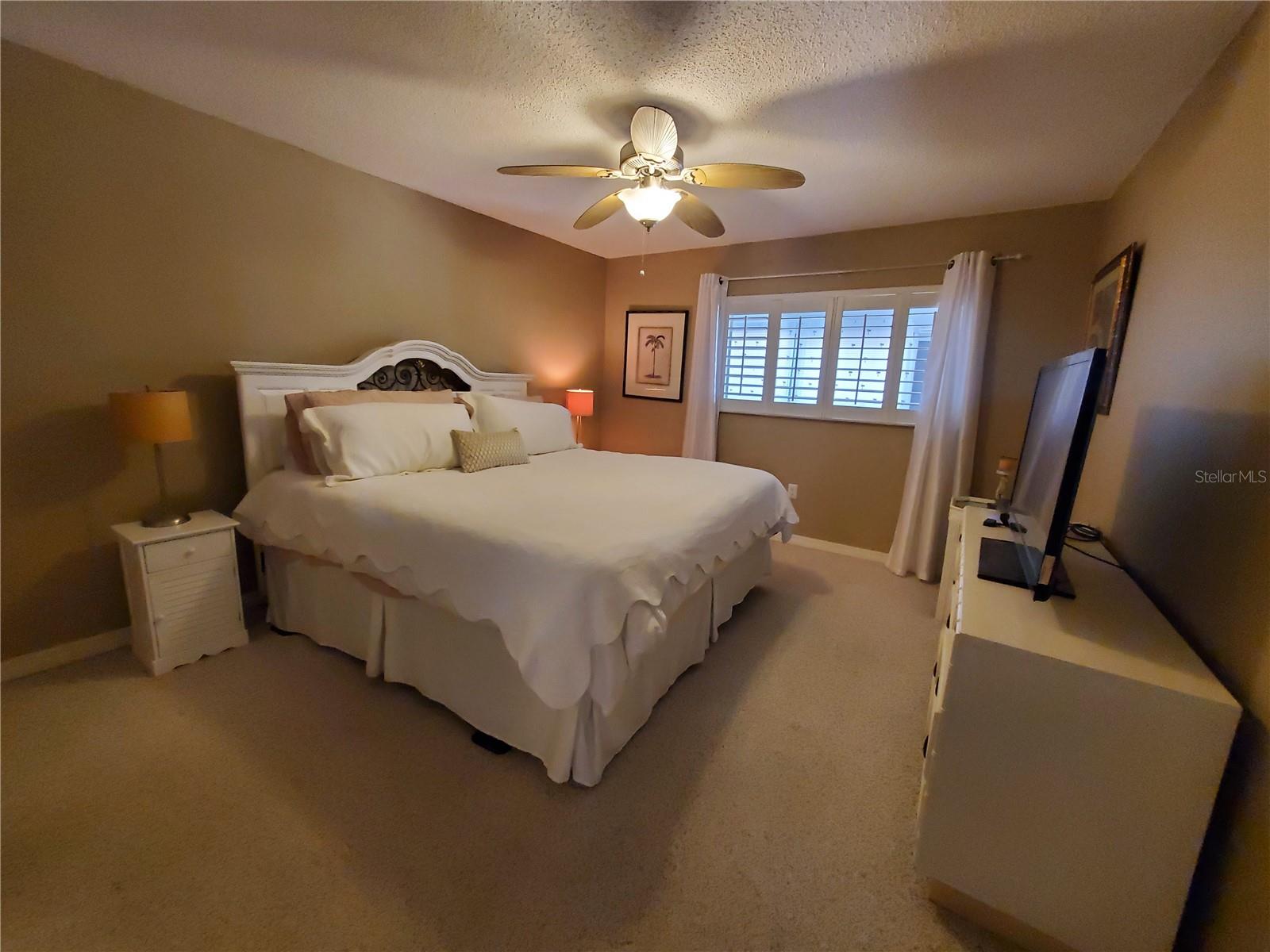 Image 8 of 24 For 1400 Arrowhead Circle W