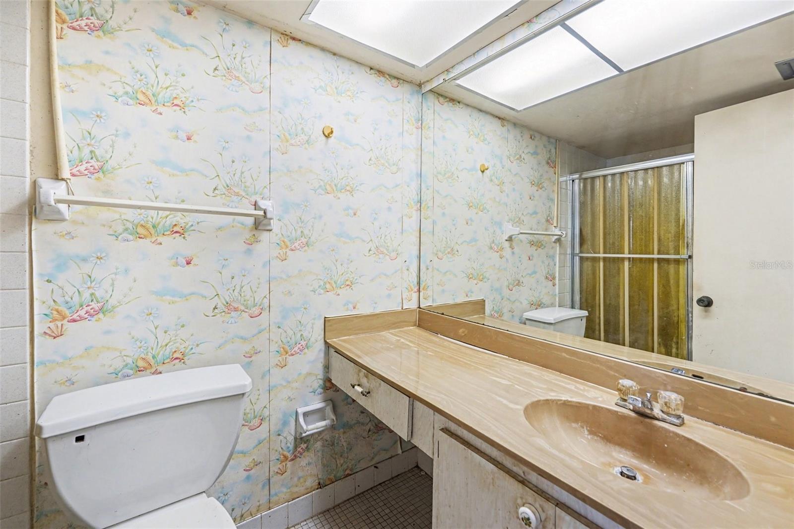 Listing photo id 12 for 4715 Bay Street Ne 232