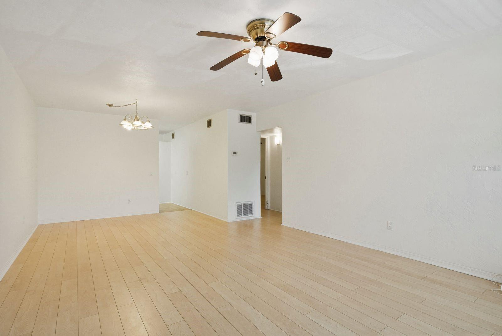 Image 8 of 27 For 5593 40th Avenue N 418