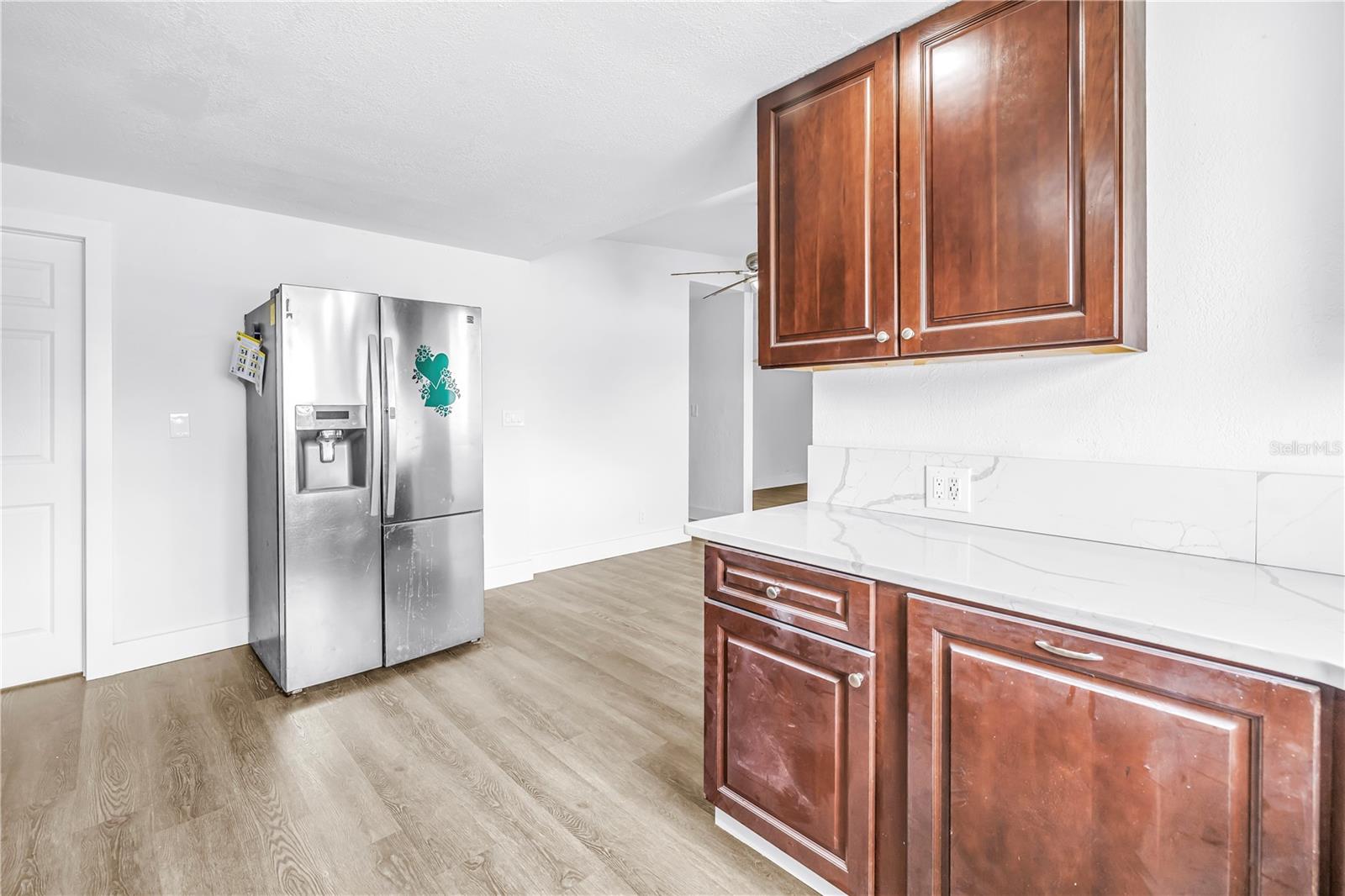 Image 13 of 66 For 110 Monroe Circle N