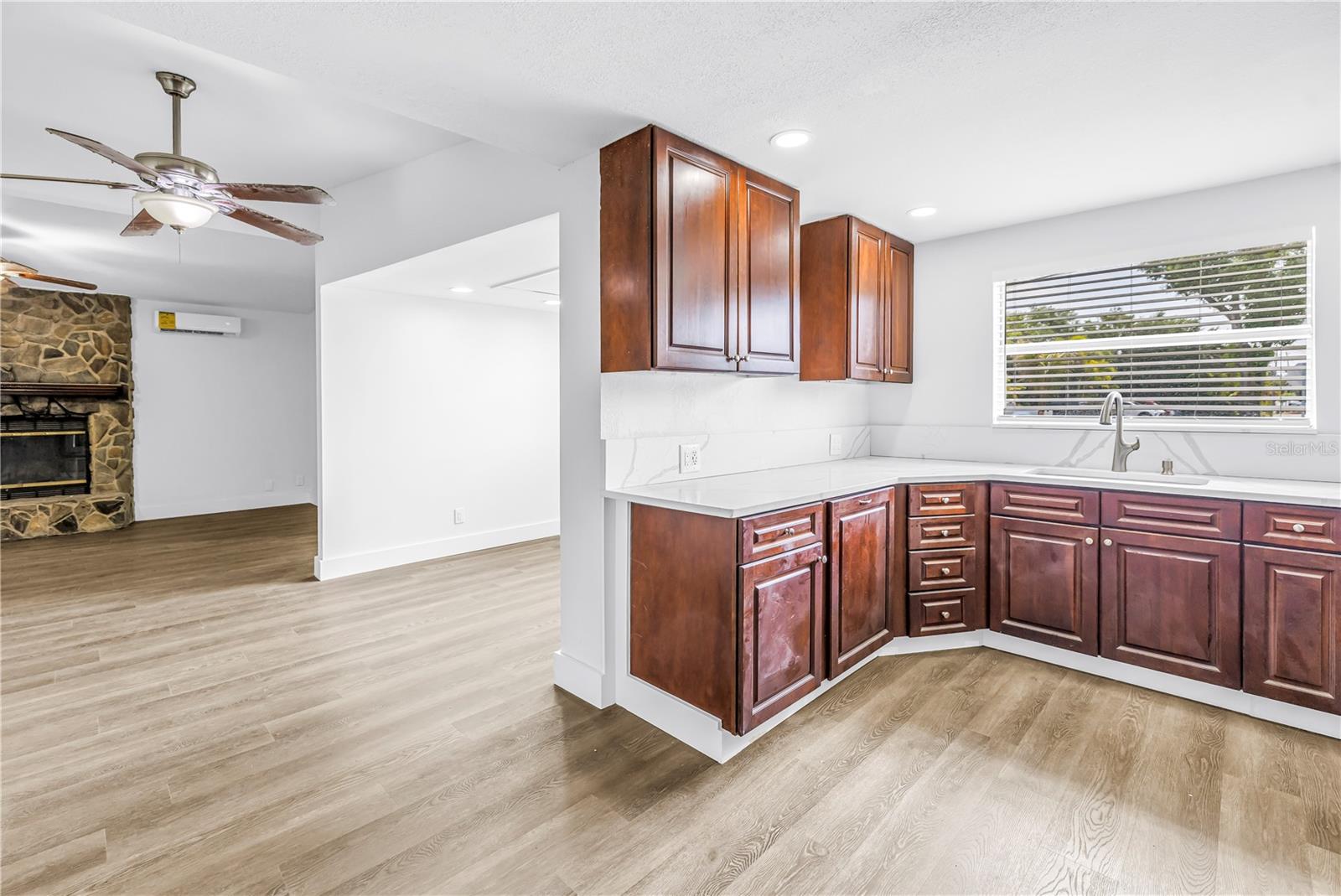Image 14 of 66 For 110 Monroe Circle N