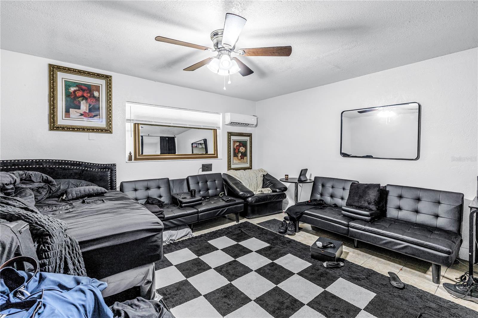Image 40 of 66 For 110 Monroe Circle N