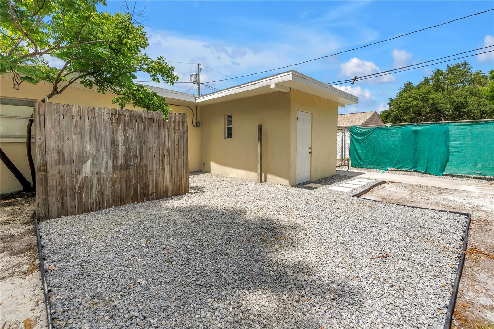 Image 44 of 66 For 110 Monroe Circle N