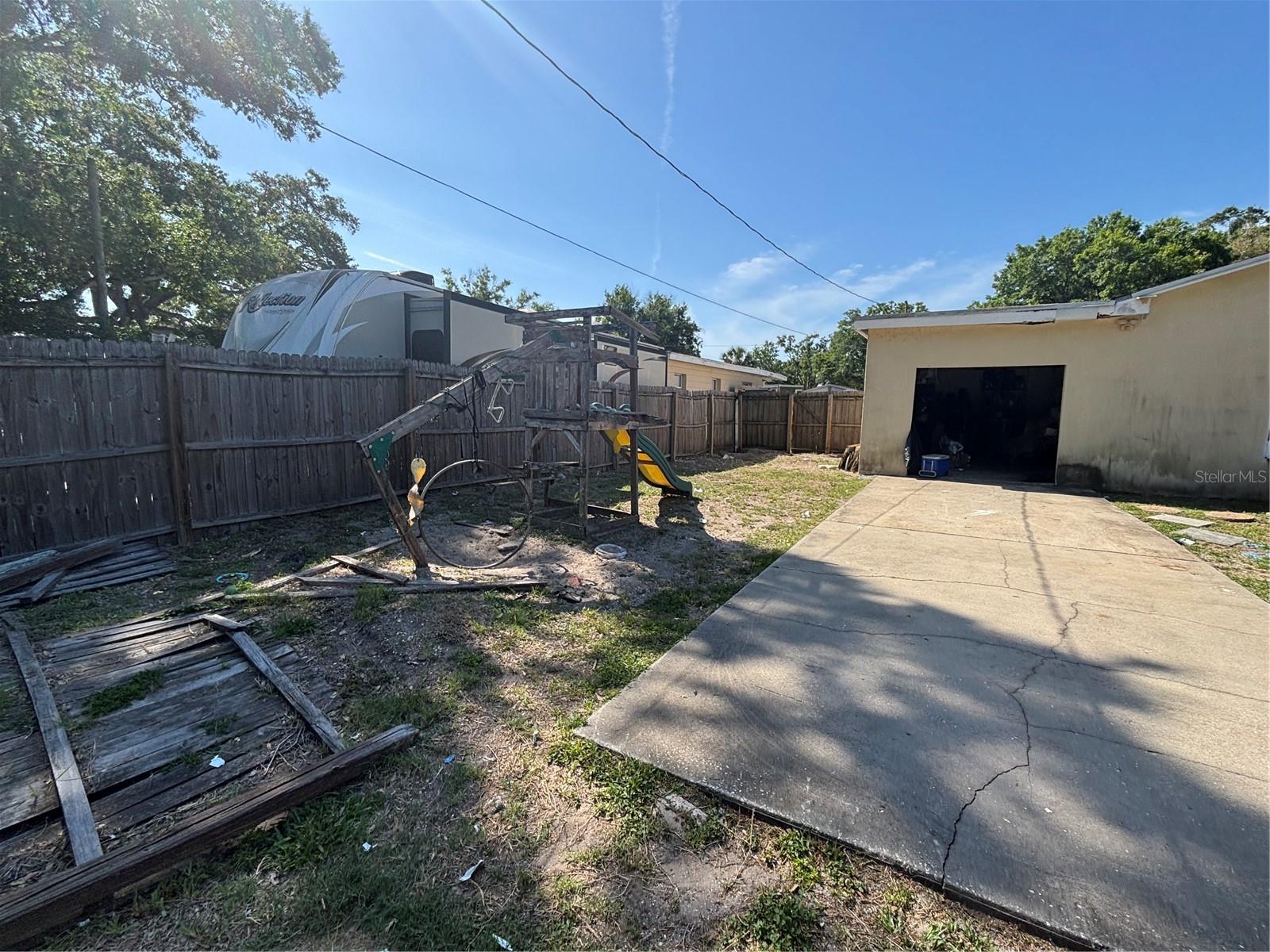 Image 5 of 31 For 4327 43rd Avenue N