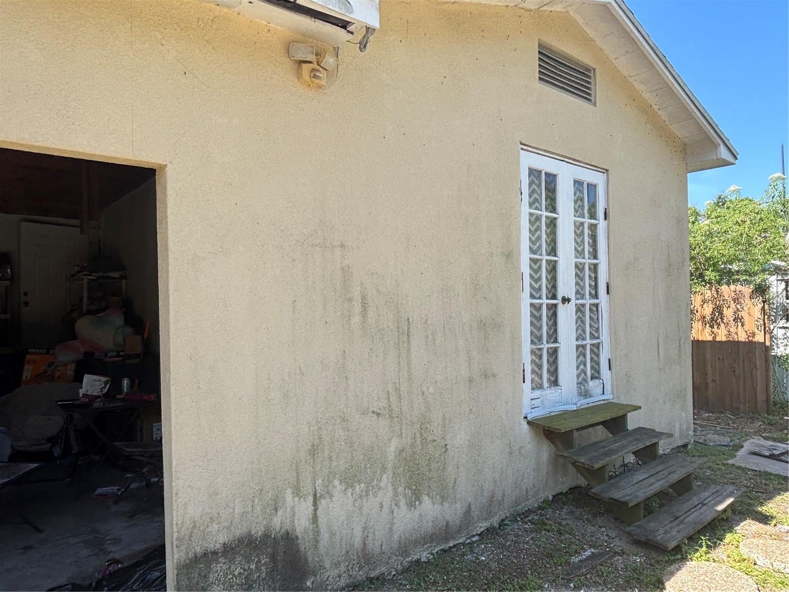 Image 9 of 31 For 4327 43rd Avenue N