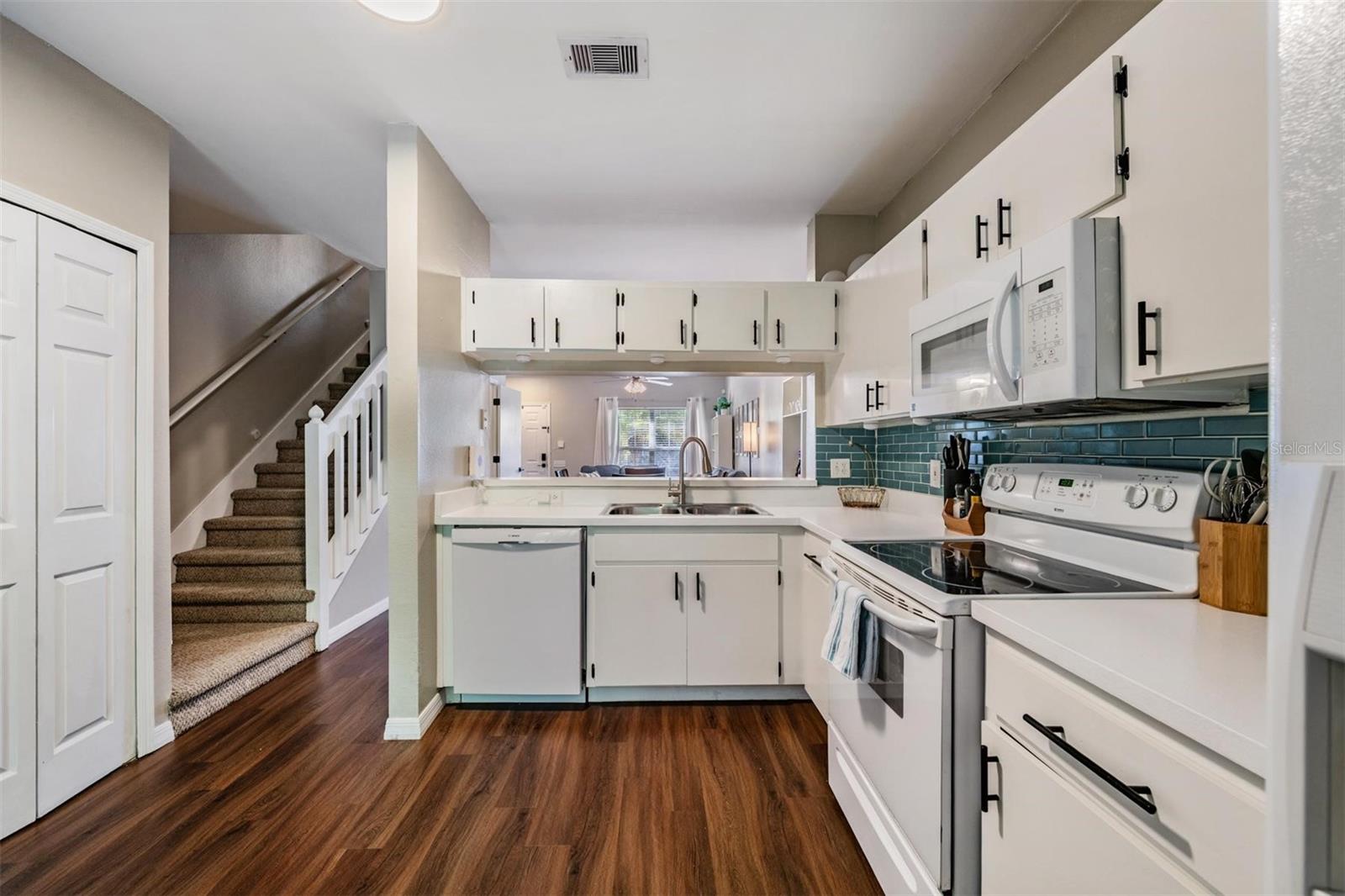 Image 12 of 41 For 11332 Cayman Key Avenue