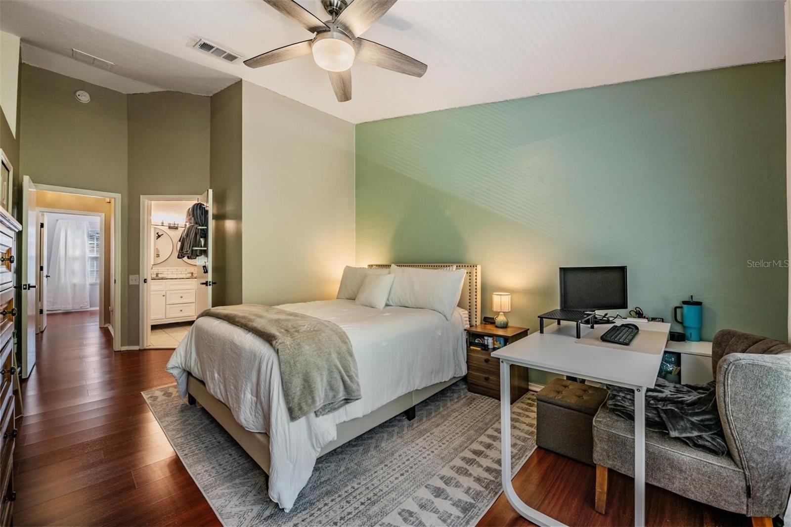 Image 21 of 41 For 11332 Cayman Key Avenue