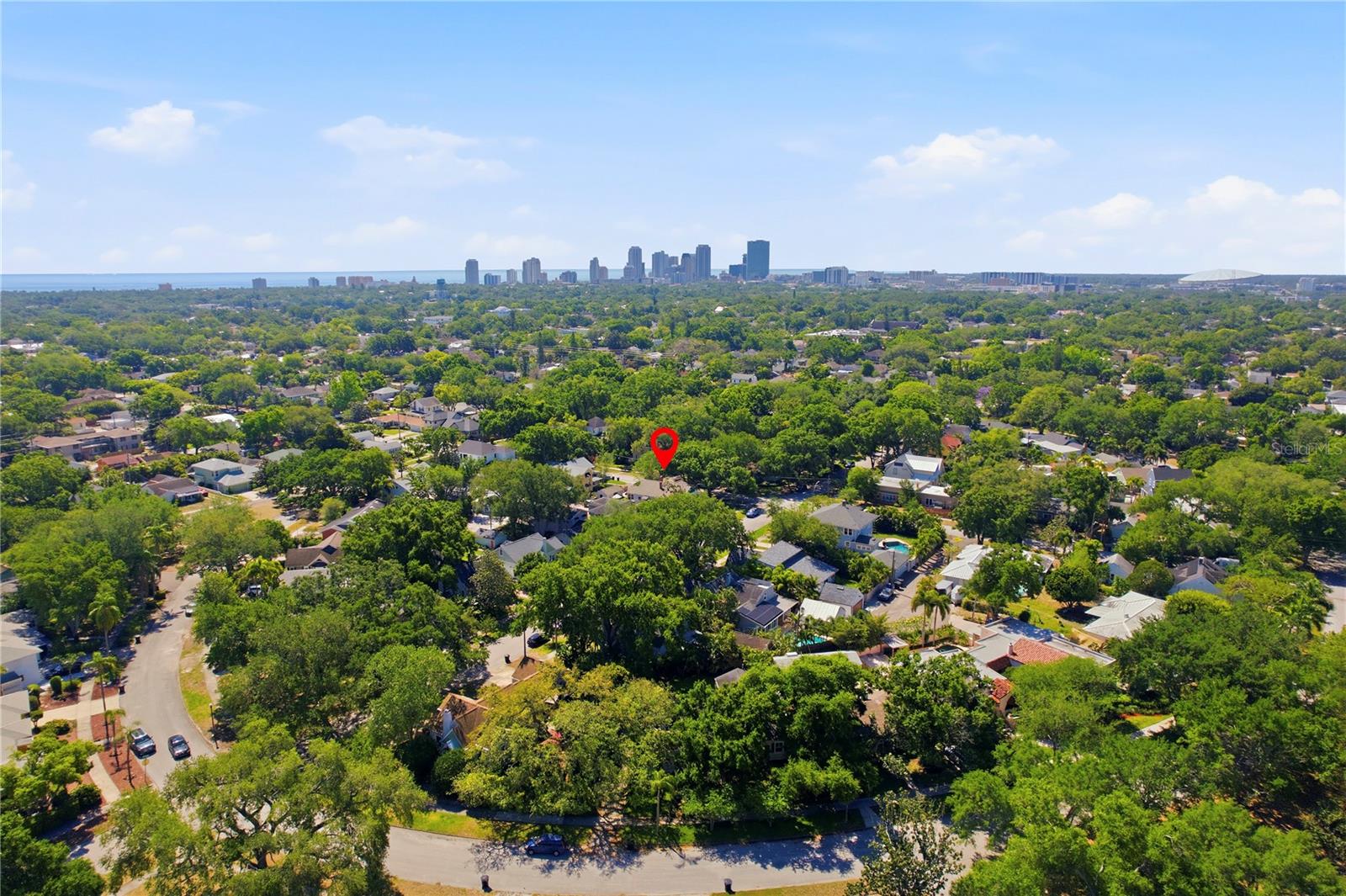 Listing photo id 31 for 1325 24th Avenue N