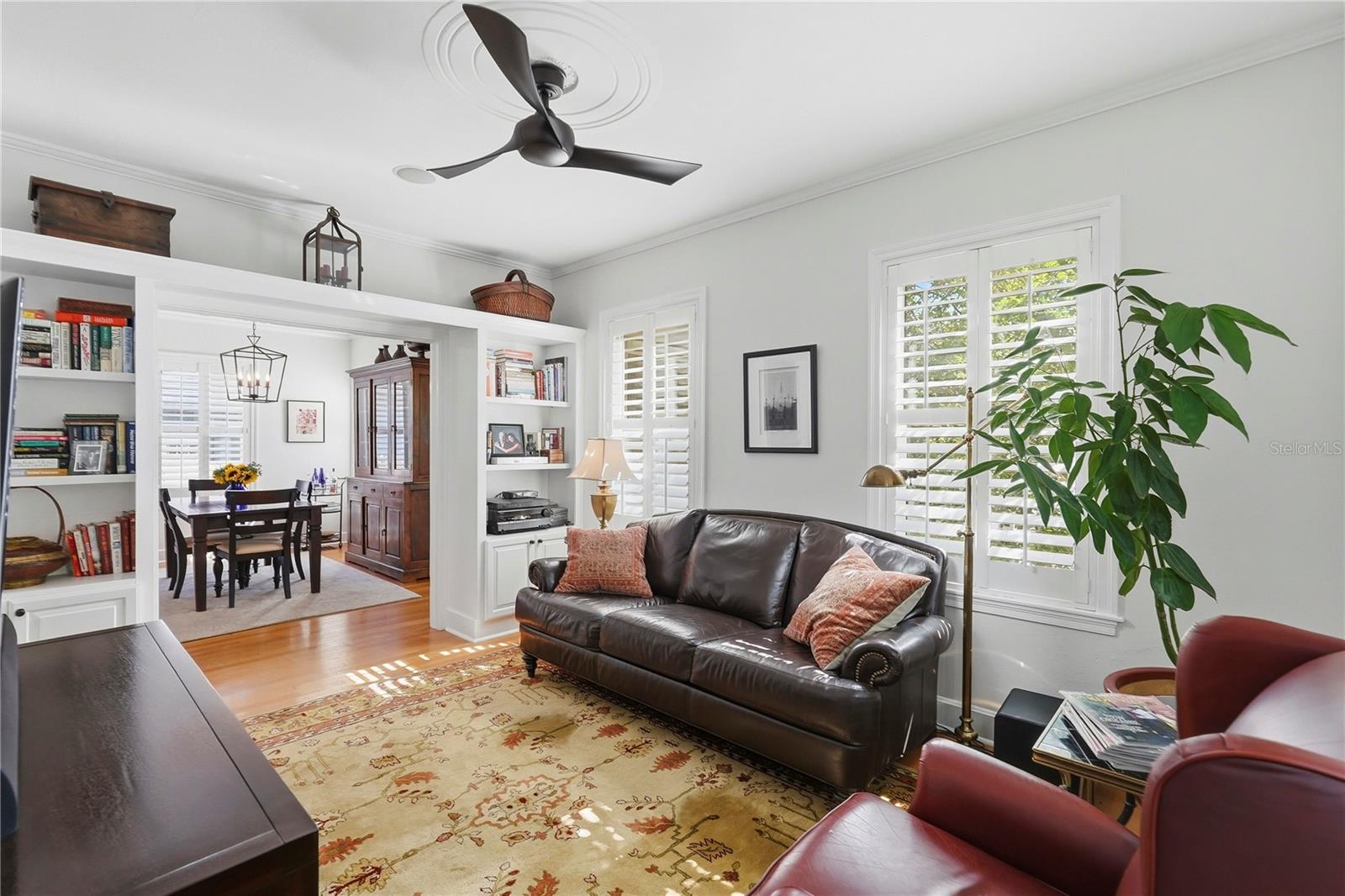 Listing photo id 3 for 1325 24th Avenue N