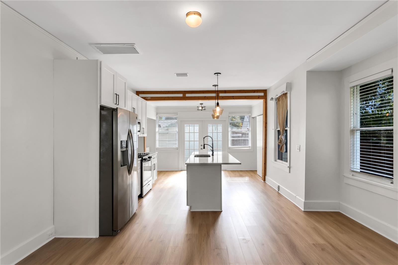 Image 11 of 39 For 1924 3rd Street S