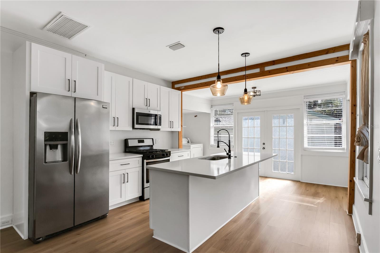 Image 13 of 39 For 1924 3rd Street S