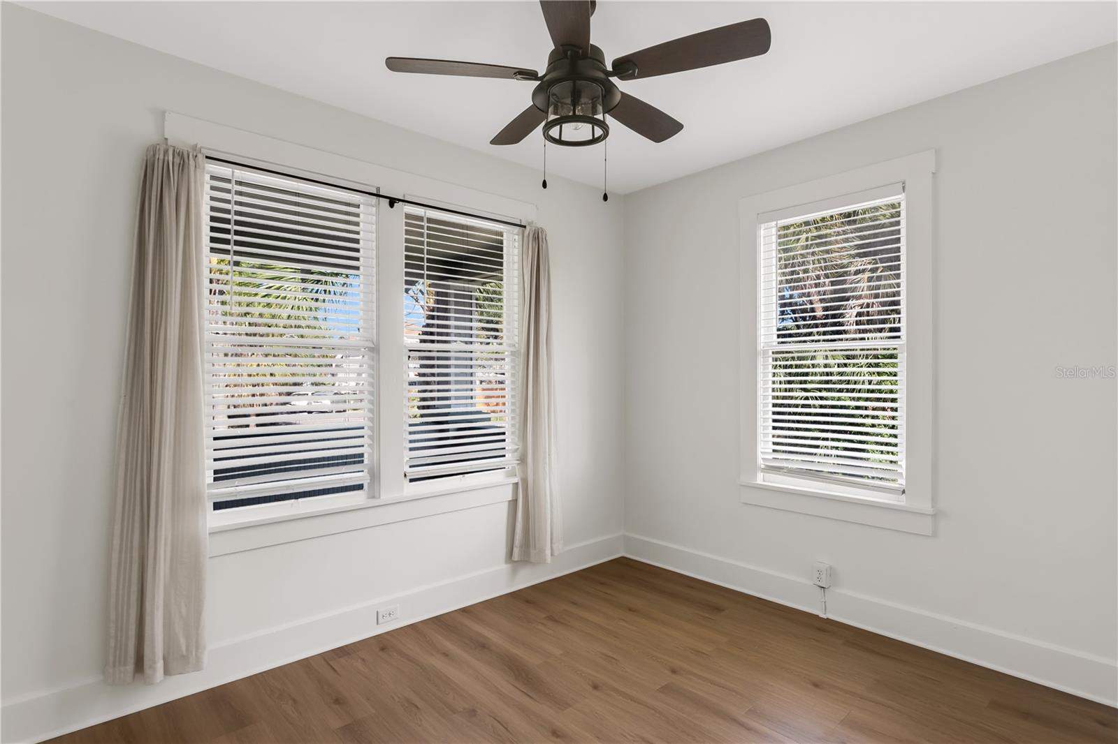 Image 18 of 39 For 1924 3rd Street S