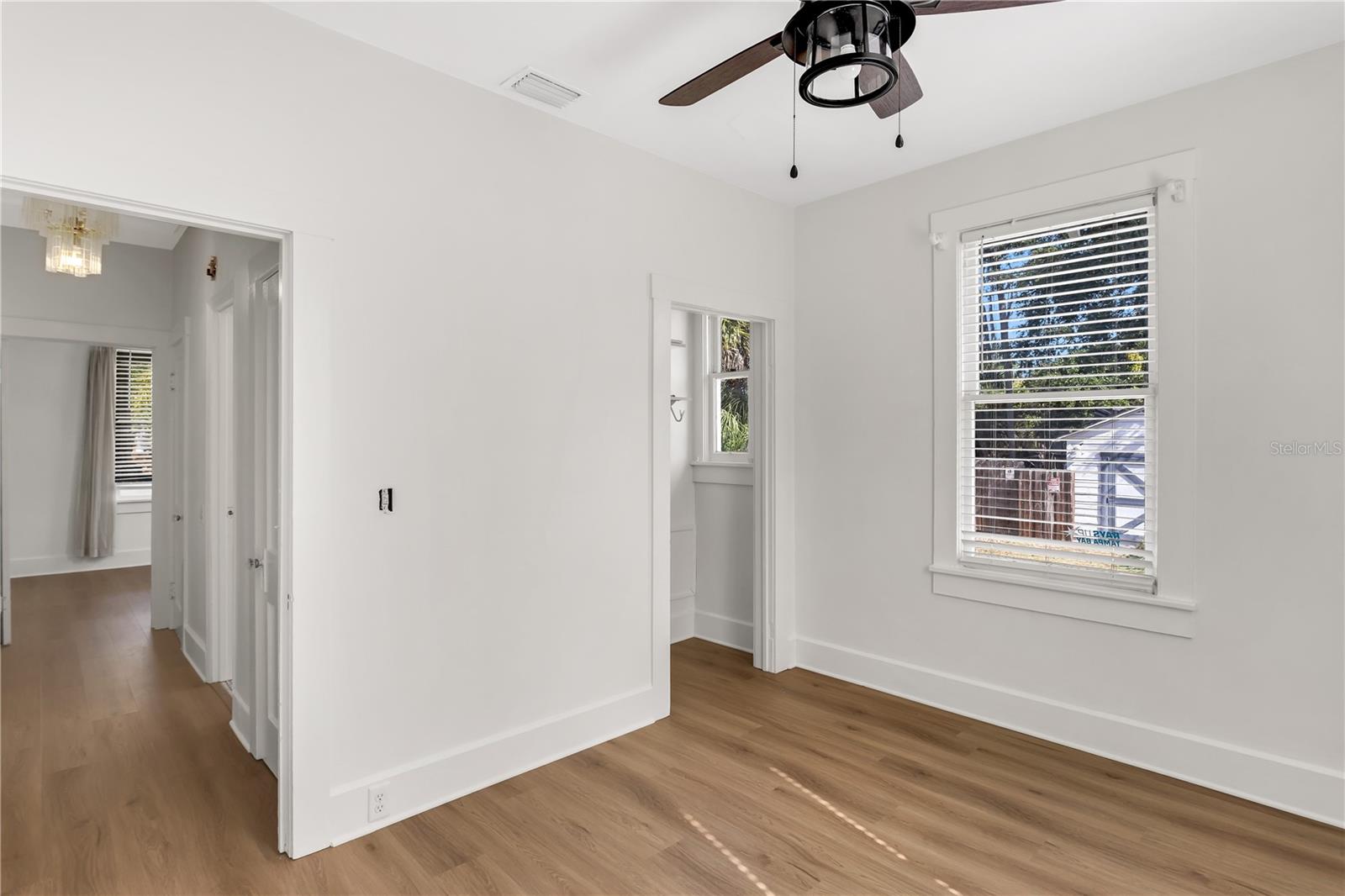 Image 22 of 39 For 1924 3rd Street S