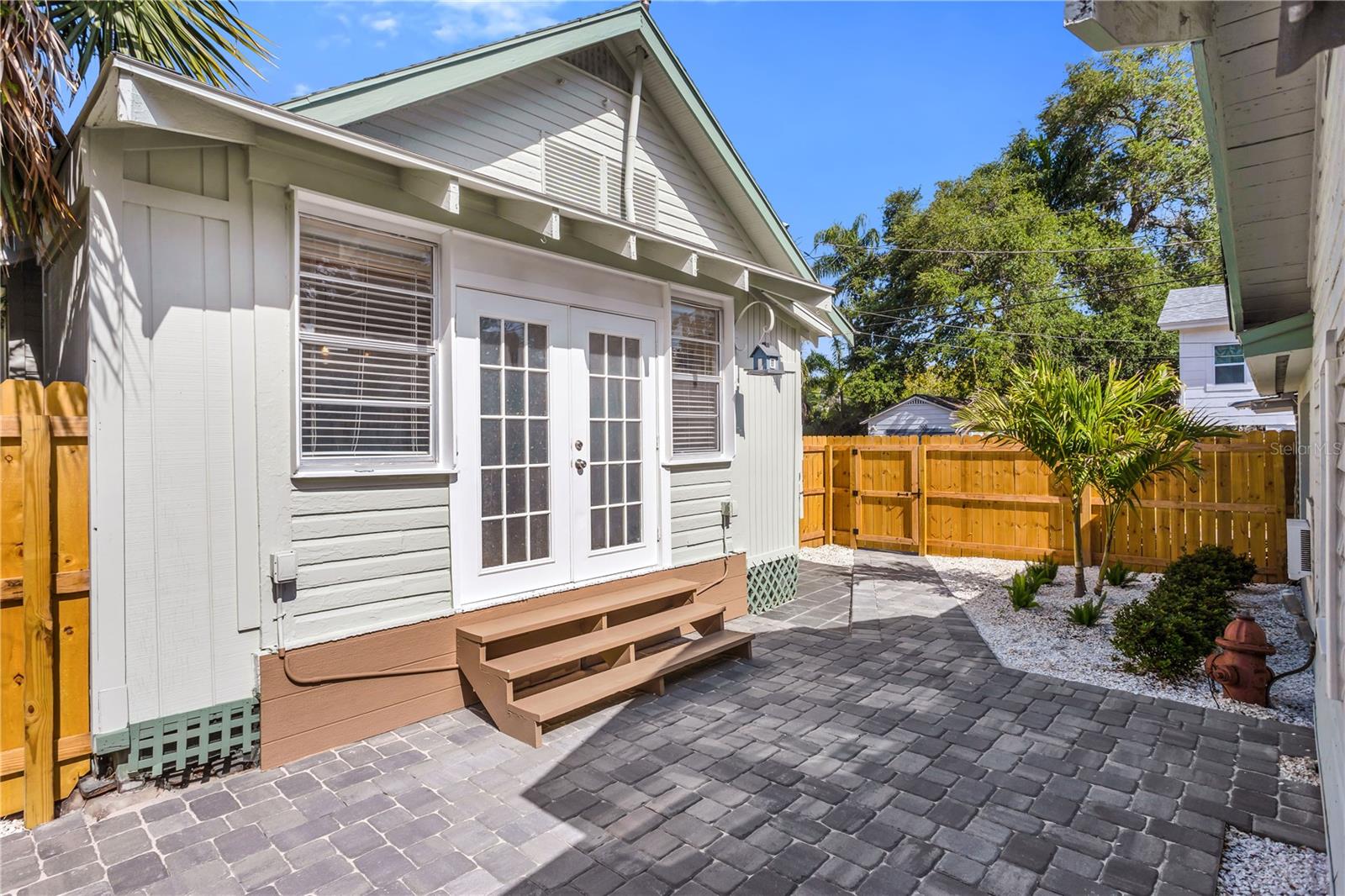 Image 24 of 39 For 1924 3rd Street S