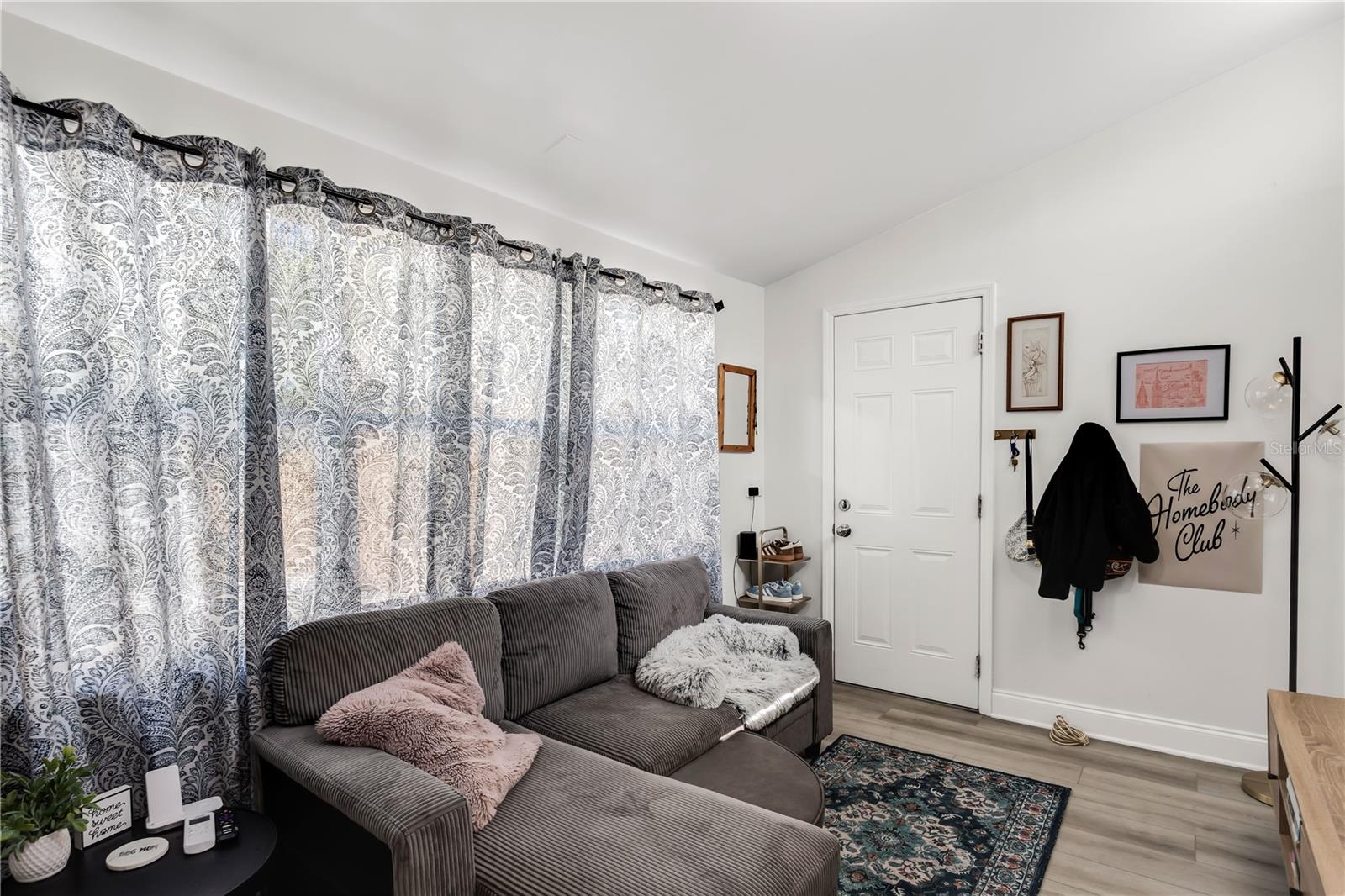 Image 29 of 39 For 1924 3rd Street S