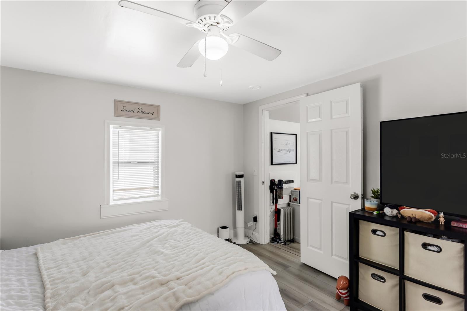 Image 35 of 39 For 1924 3rd Street S