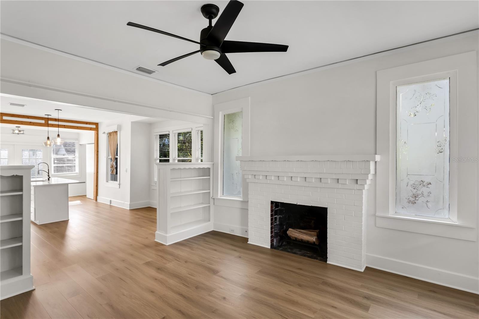 Image 9 of 39 For 1924 3rd Street S