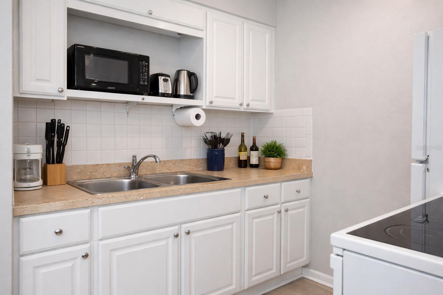 Image 6 of 13 For 501 Magnolia Avenue 4