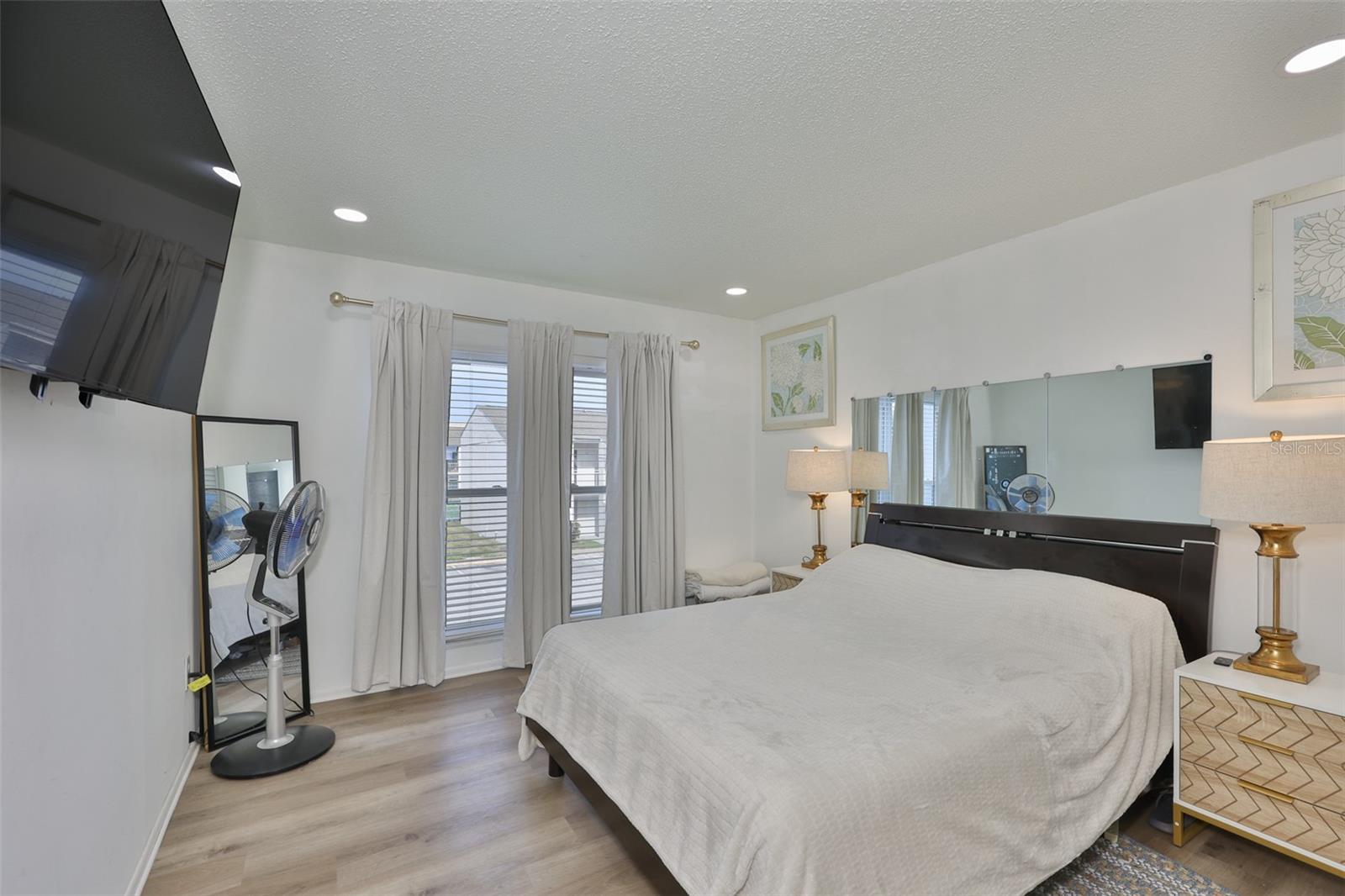 Image 6 of 36 For 2625 State Road 590  1121