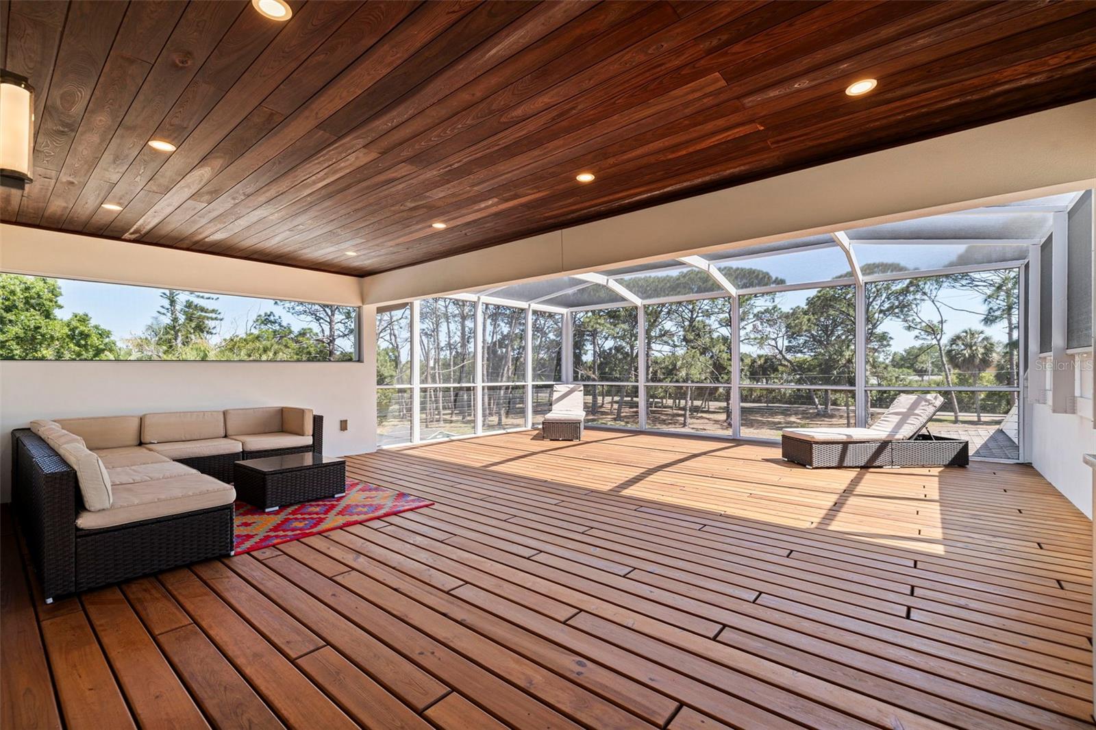 Image 16 of 63 For 322 80th Avenue Ne