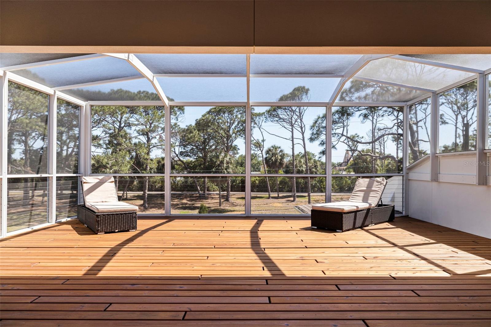 Image 18 of 63 For 322 80th Avenue Ne