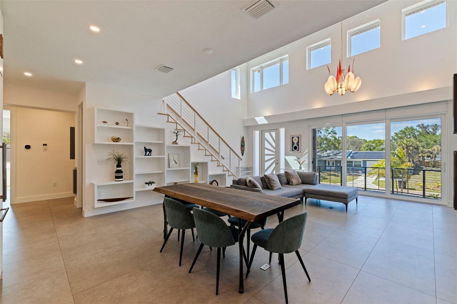 Image 21 of 63 For 322 80th Avenue Ne