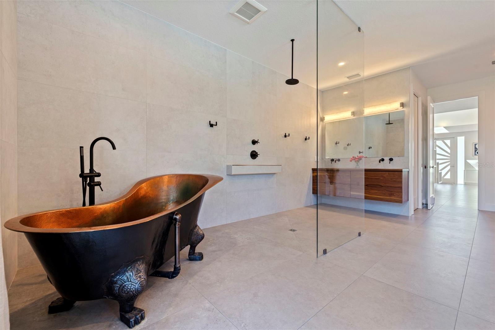 Image 25 of 63 For 322 80th Avenue Ne