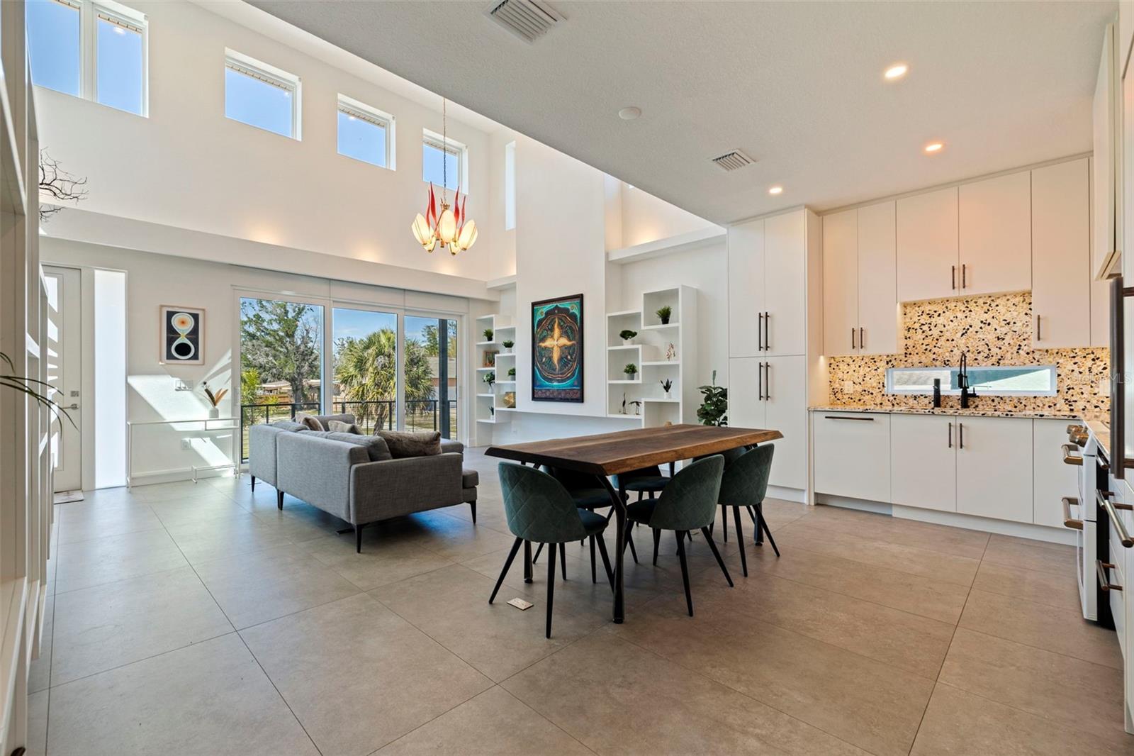 Image 37 of 63 For 322 80th Avenue Ne