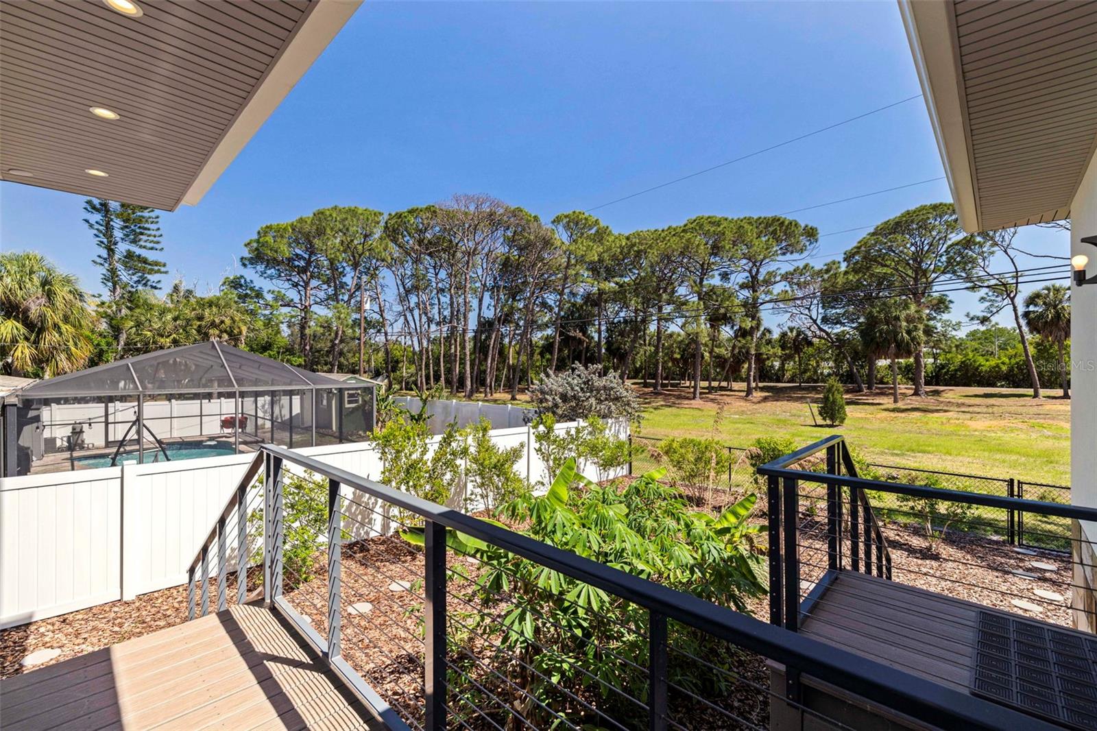 Image 39 of 63 For 322 80th Avenue Ne