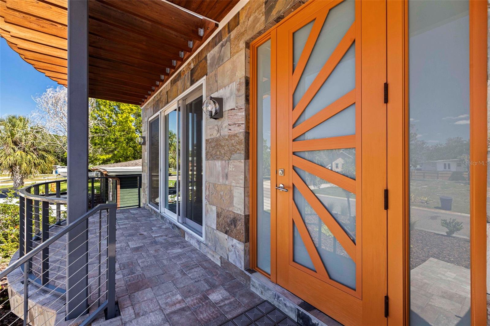 Image 4 of 63 For 322 80th Avenue Ne