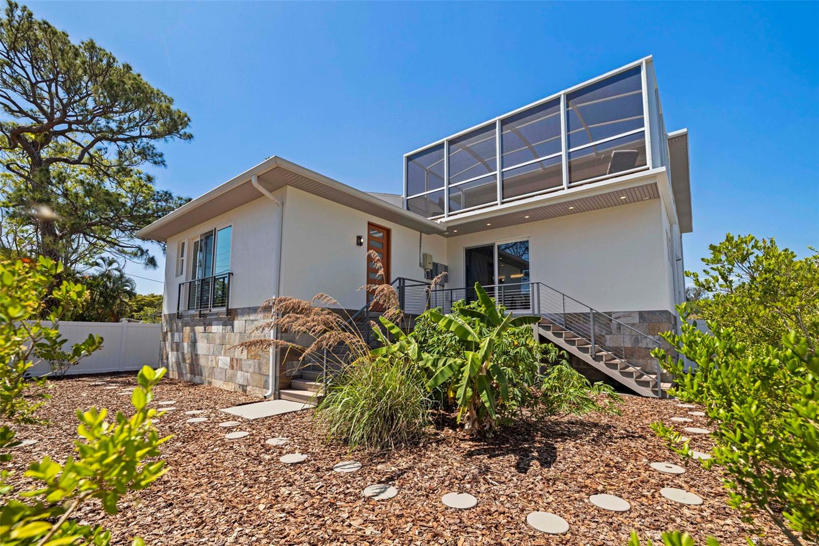 Image 41 of 63 For 322 80th Avenue Ne