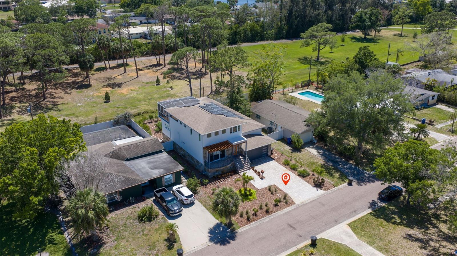 Image 53 of 63 For 322 80th Avenue Ne