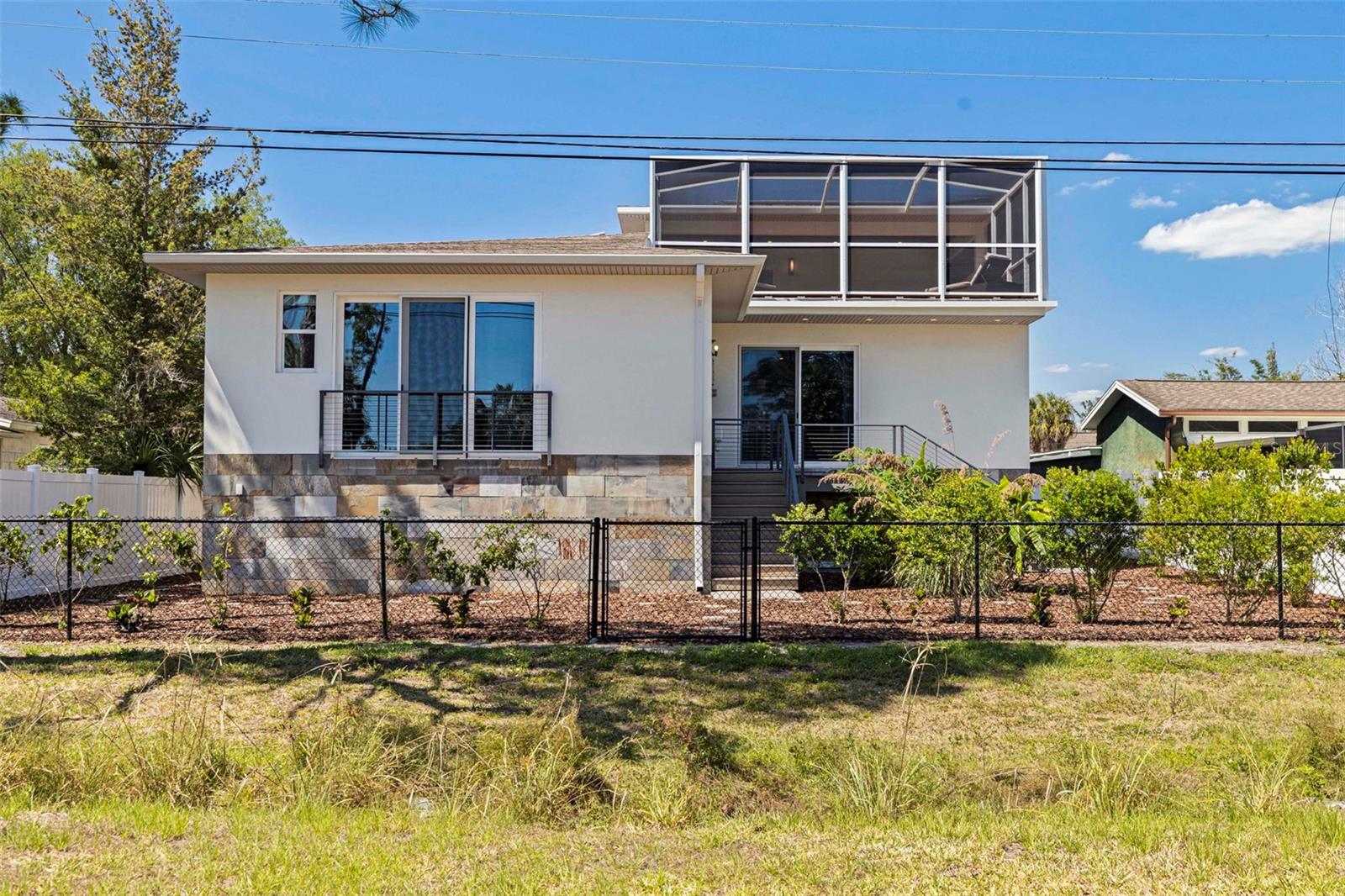 Image 54 of 63 For 322 80th Avenue Ne