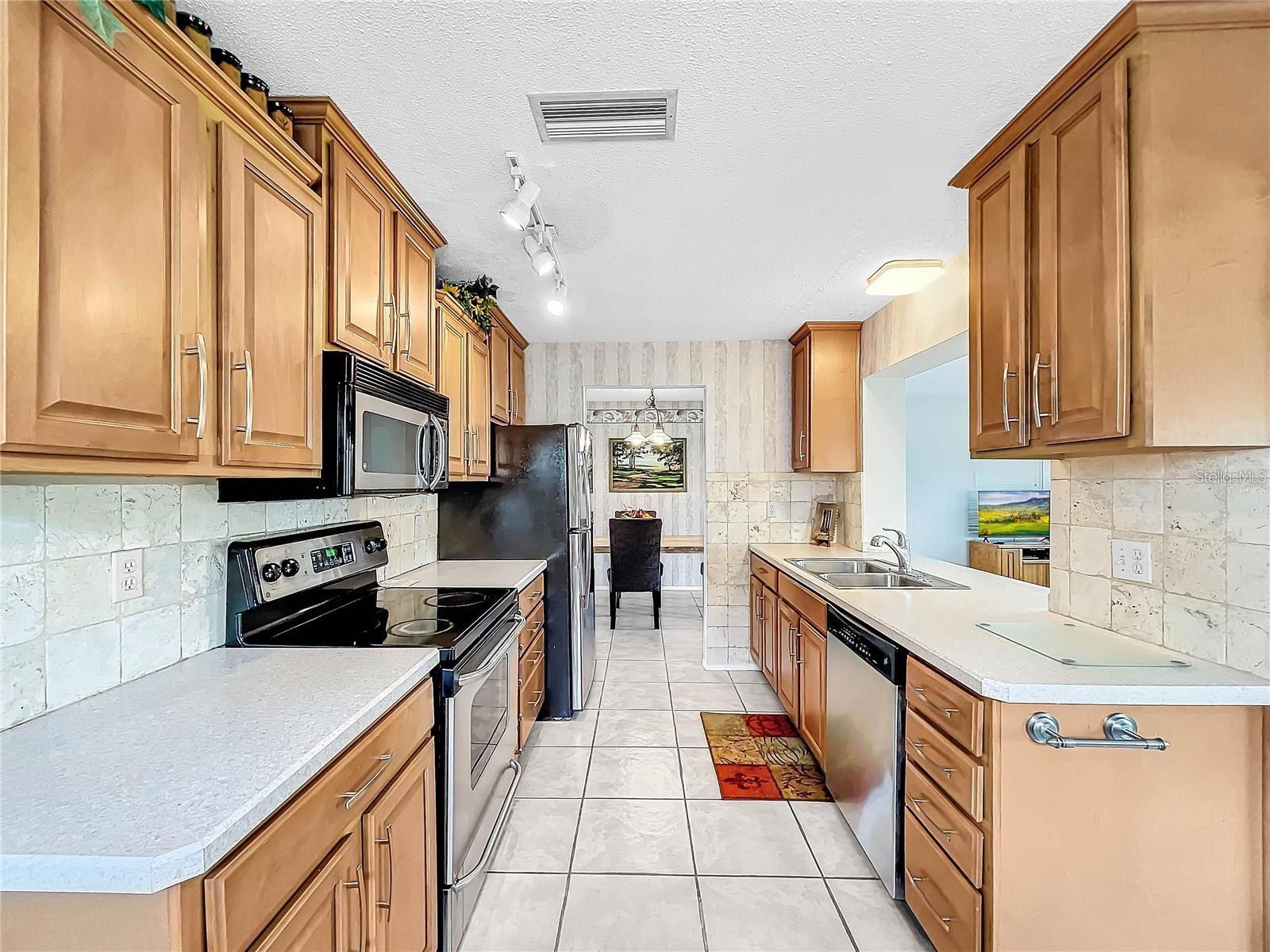 Image 6 of 16 For 9743 37th Street N 1