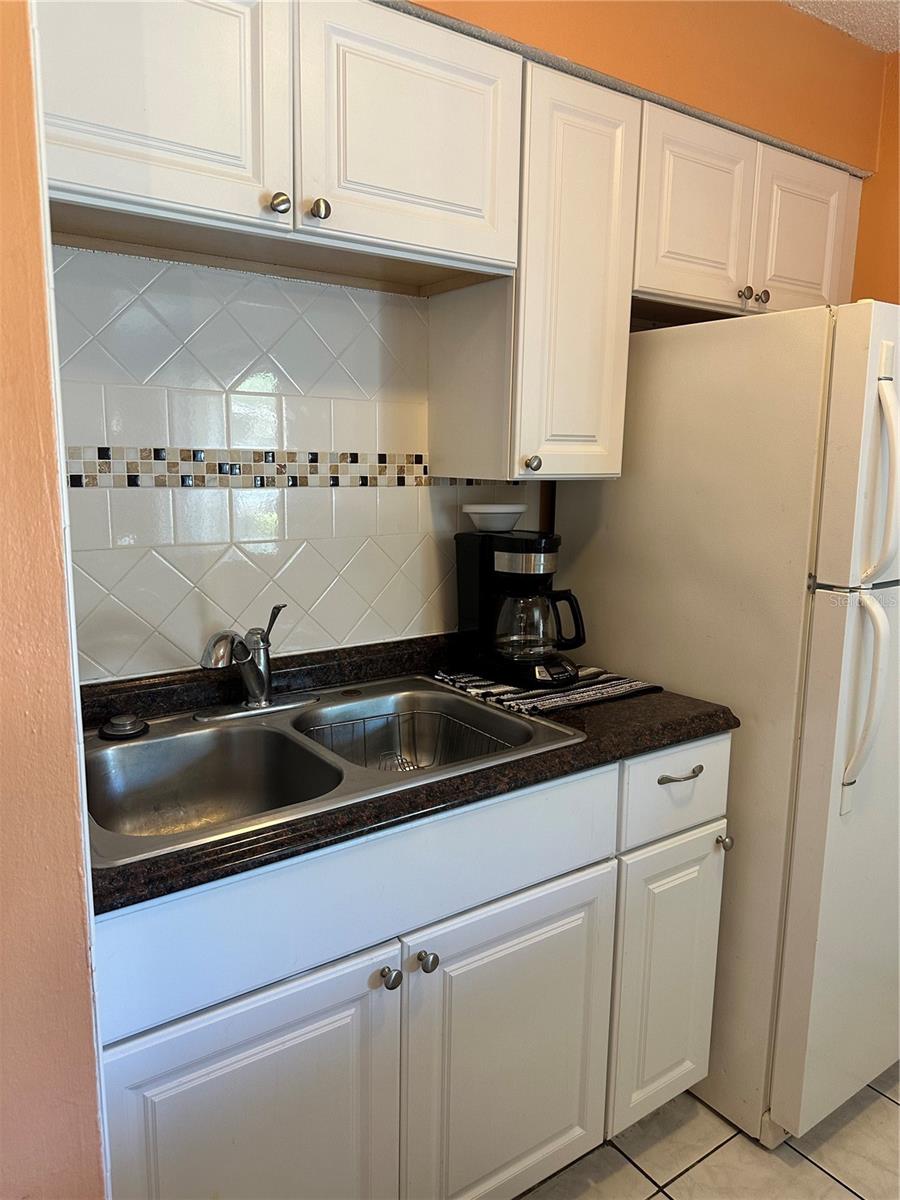 Image 26 of 53 For 4215 Bay Drive 1702a