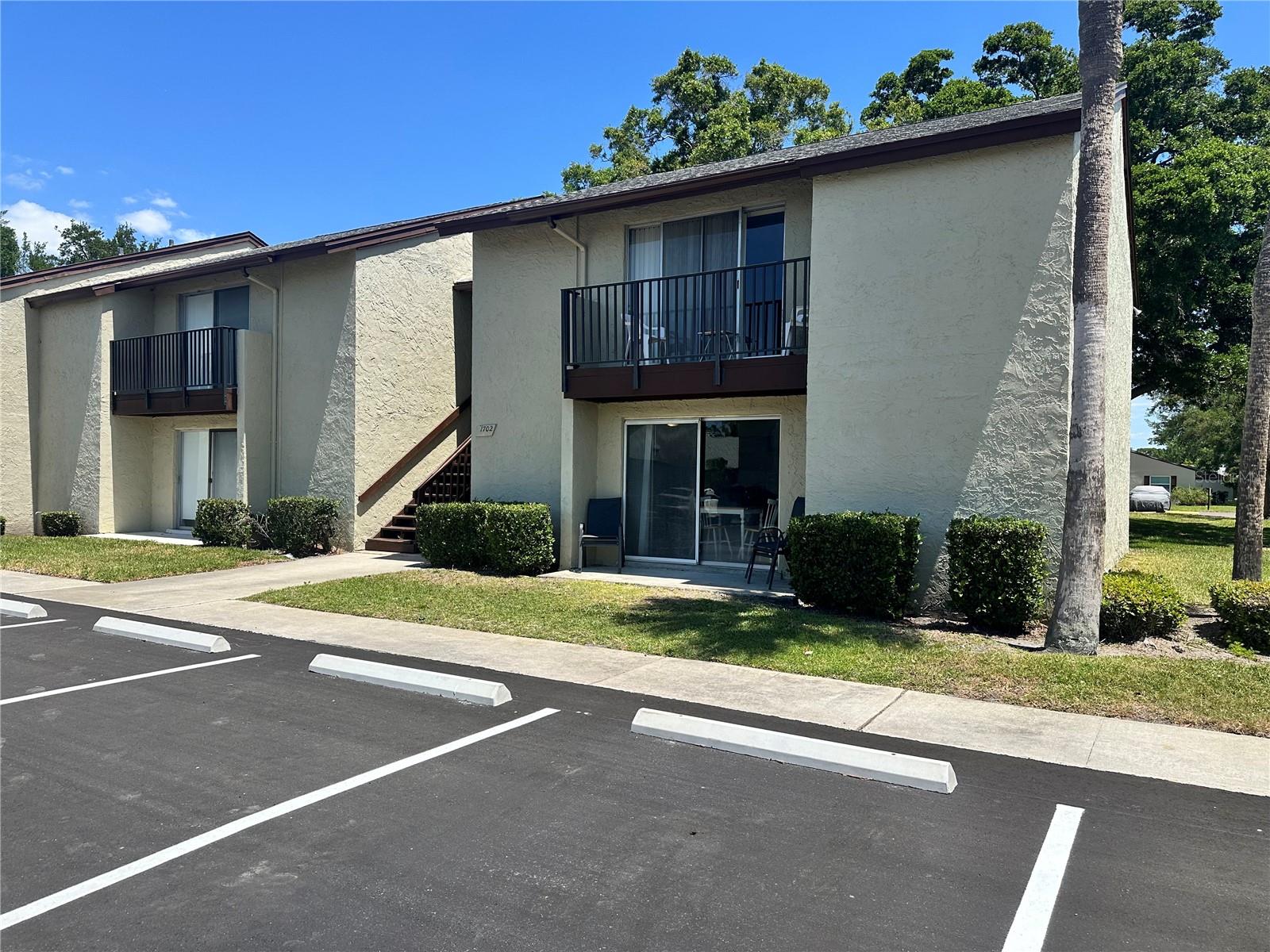 Image 42 of 53 For 4215 Bay Drive 1702a