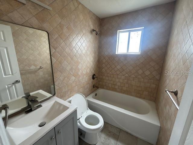 Image 5 of 19 For 4034 38th Avenue N