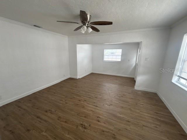 Image 9 of 19 For 4034 38th Avenue N