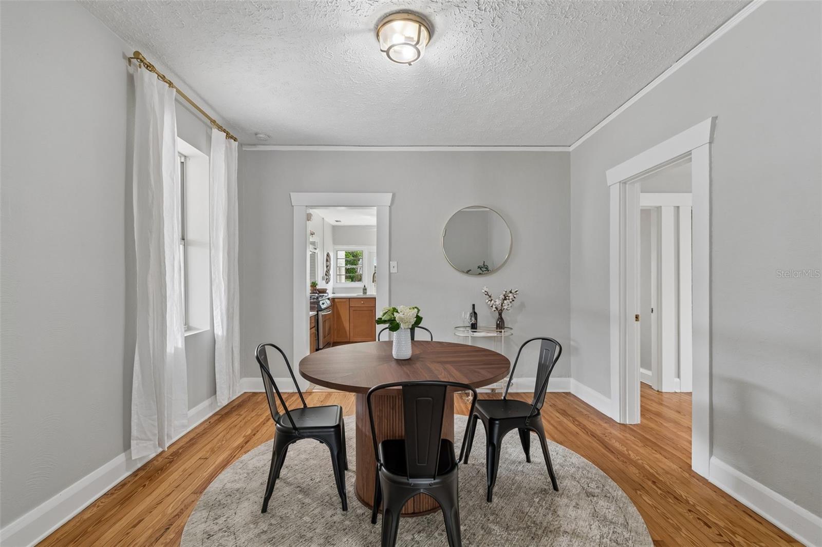 Image 10 of 41 For 2502 North A Street