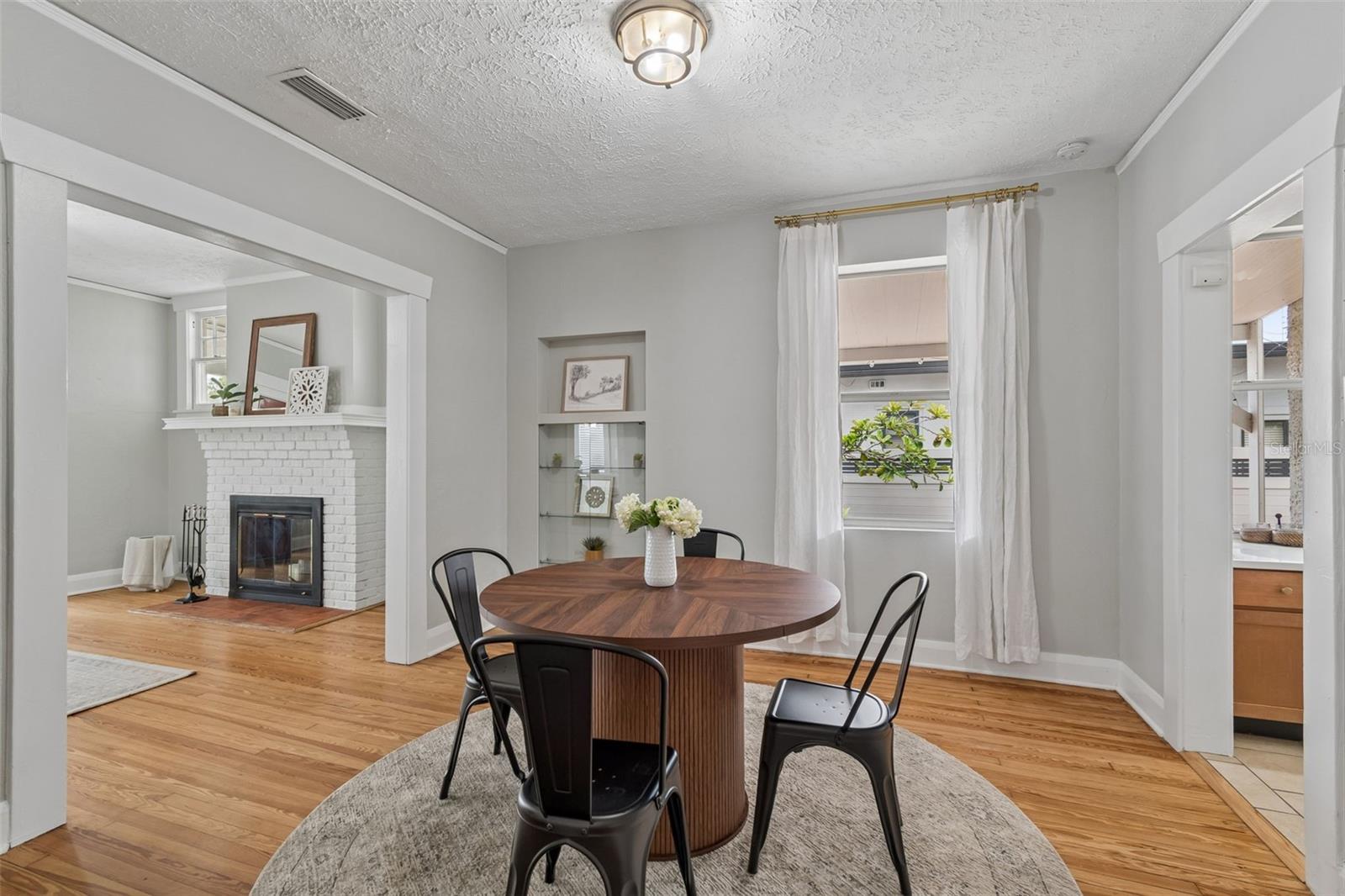 Image 12 of 41 For 2502 North A Street