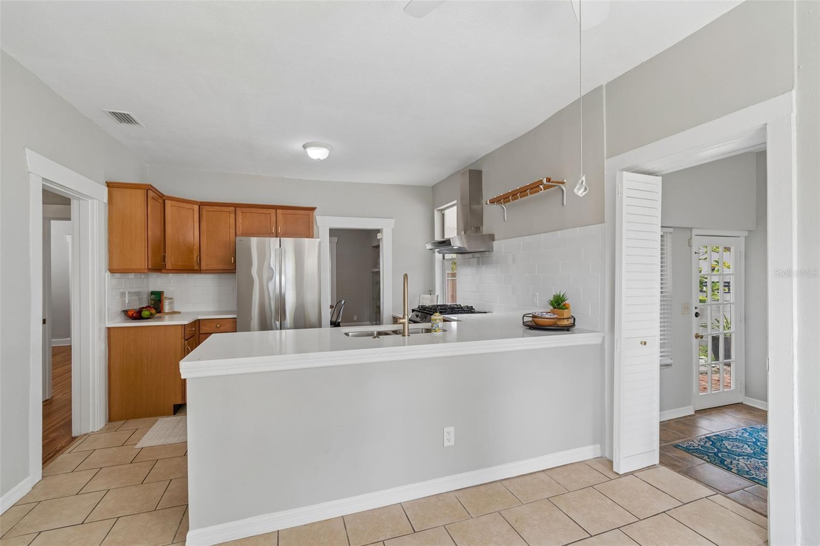 Image 19 of 41 For 2502 North A Street