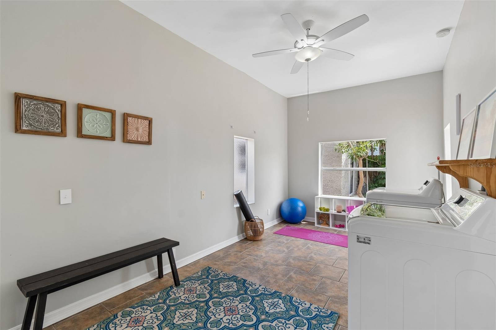 Image 22 of 41 For 2502 North A Street