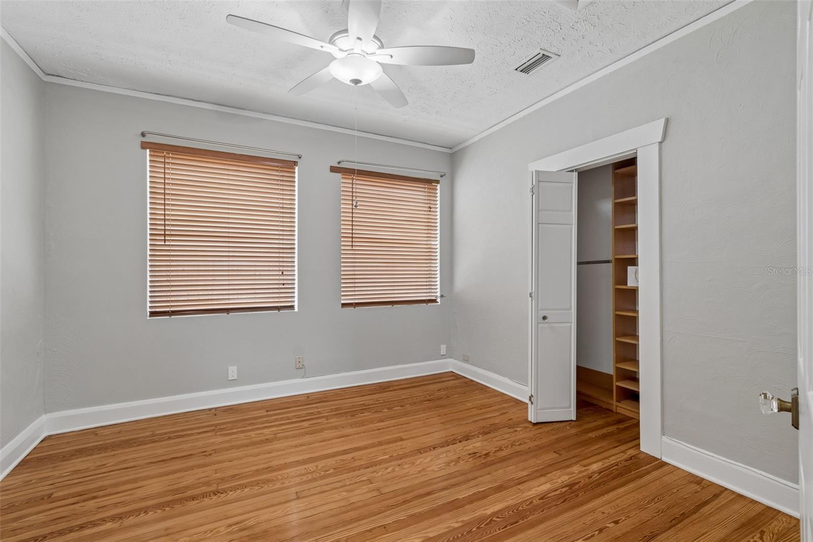 Image 28 of 41 For 2502 North A Street