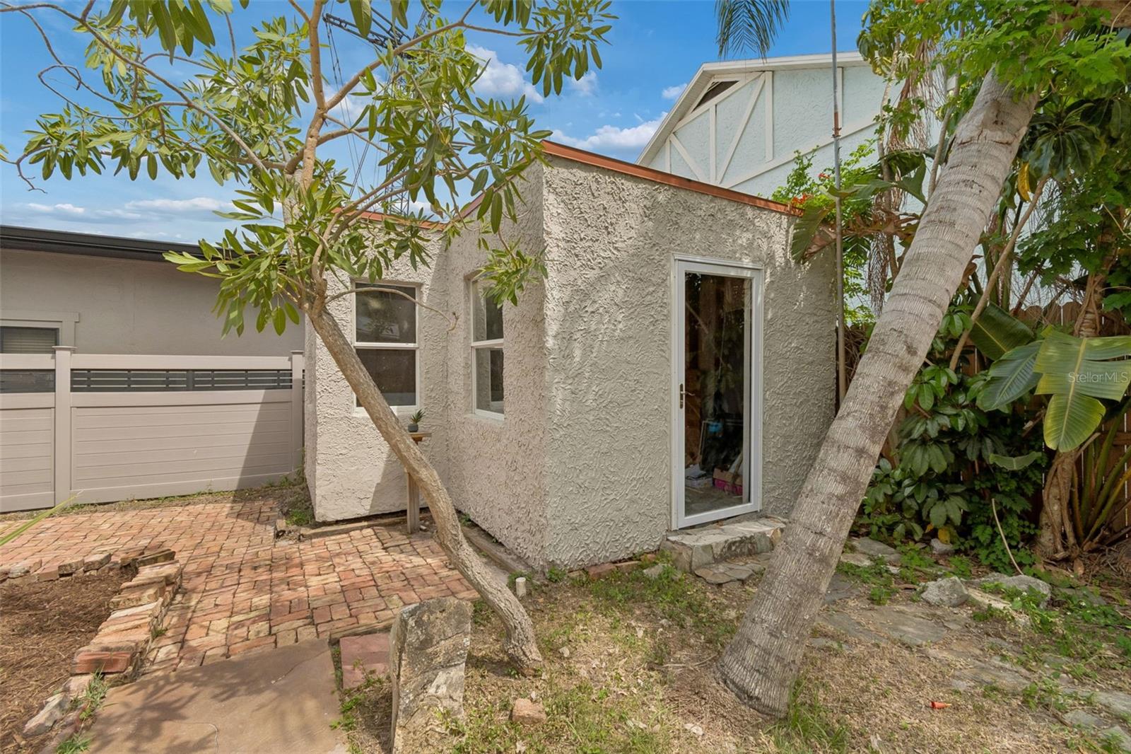 Image 33 of 41 For 2502 North A Street