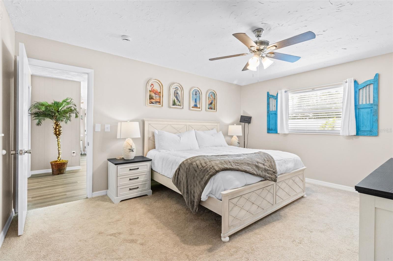 Image 19 of 51 For 3507 Oxford Drive W