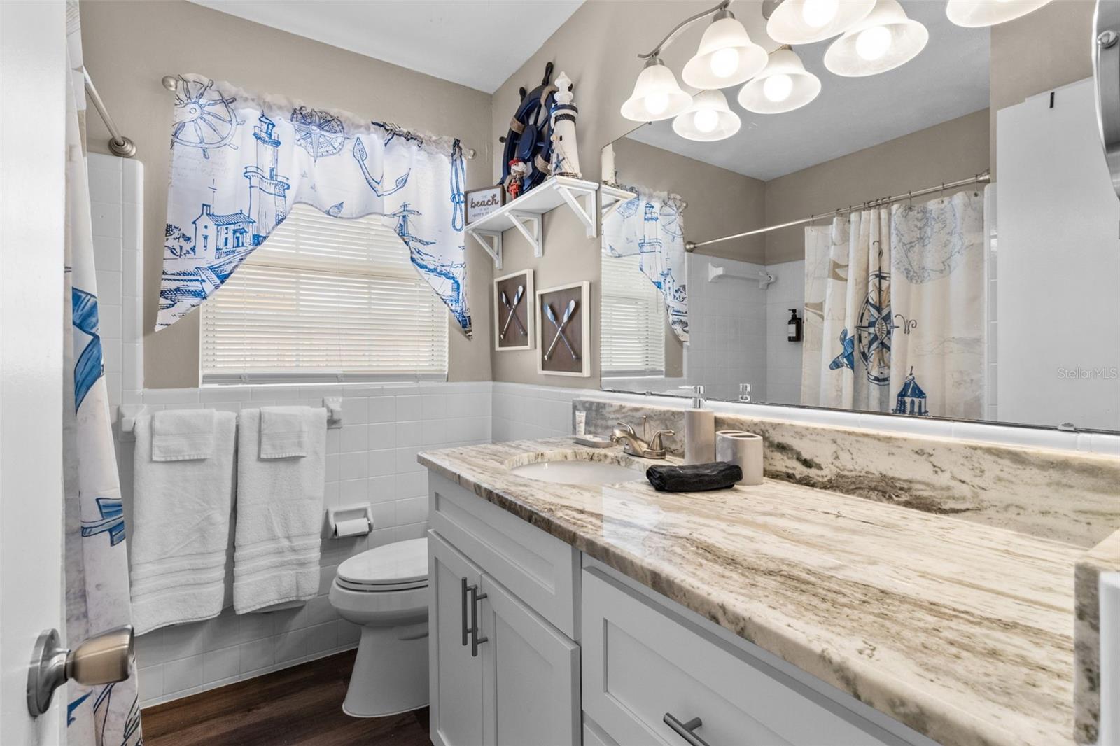 Image 24 of 51 For 3507 Oxford Drive W