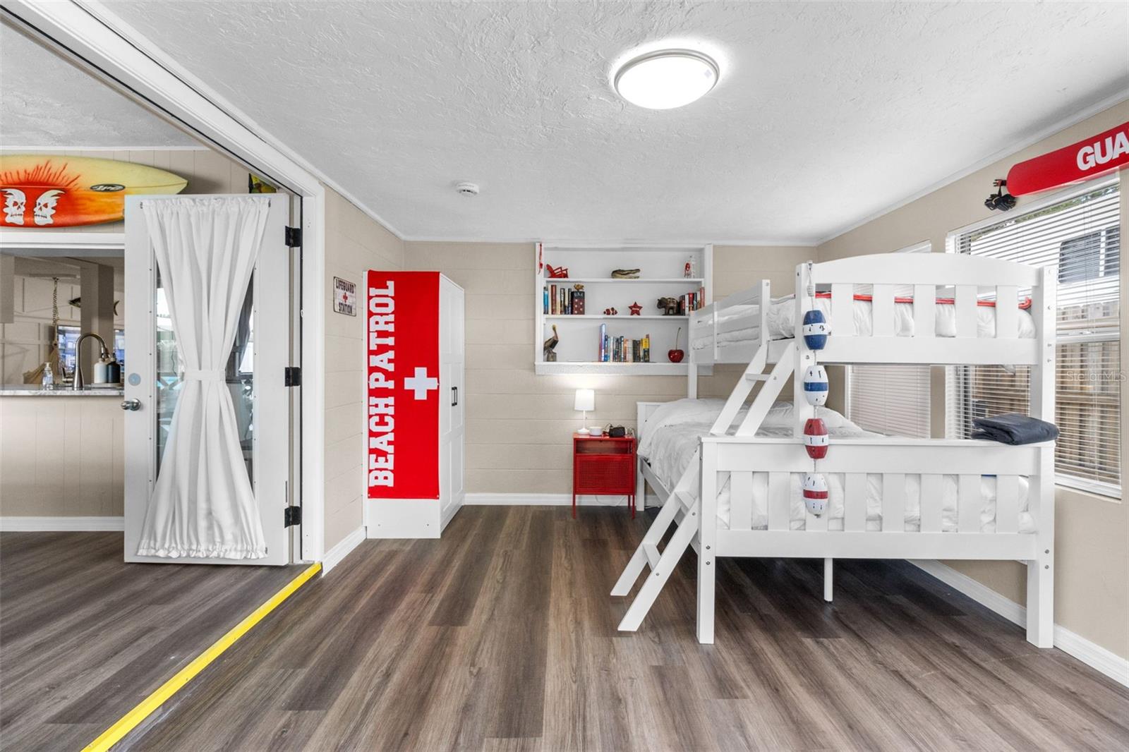 Image 29 of 51 For 3507 Oxford Drive W